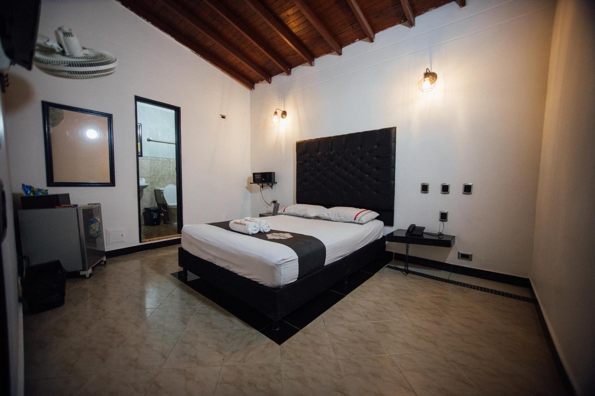 Hotel Panorama Μεντεγίν Εξωτερικό φωτογραφία